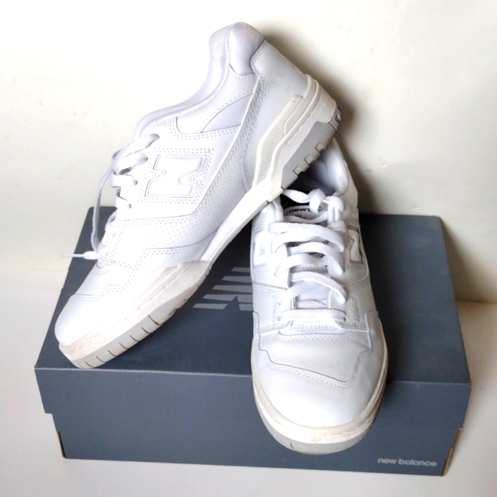 New Balance 550 Men's Size 8.5 with box